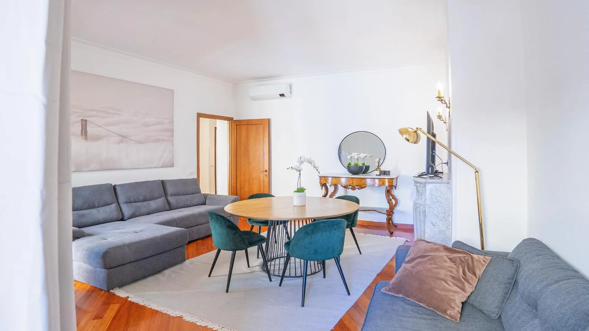 Piazza Navona Elegant And Central Three-Room Apt Рим 0*,  Италия