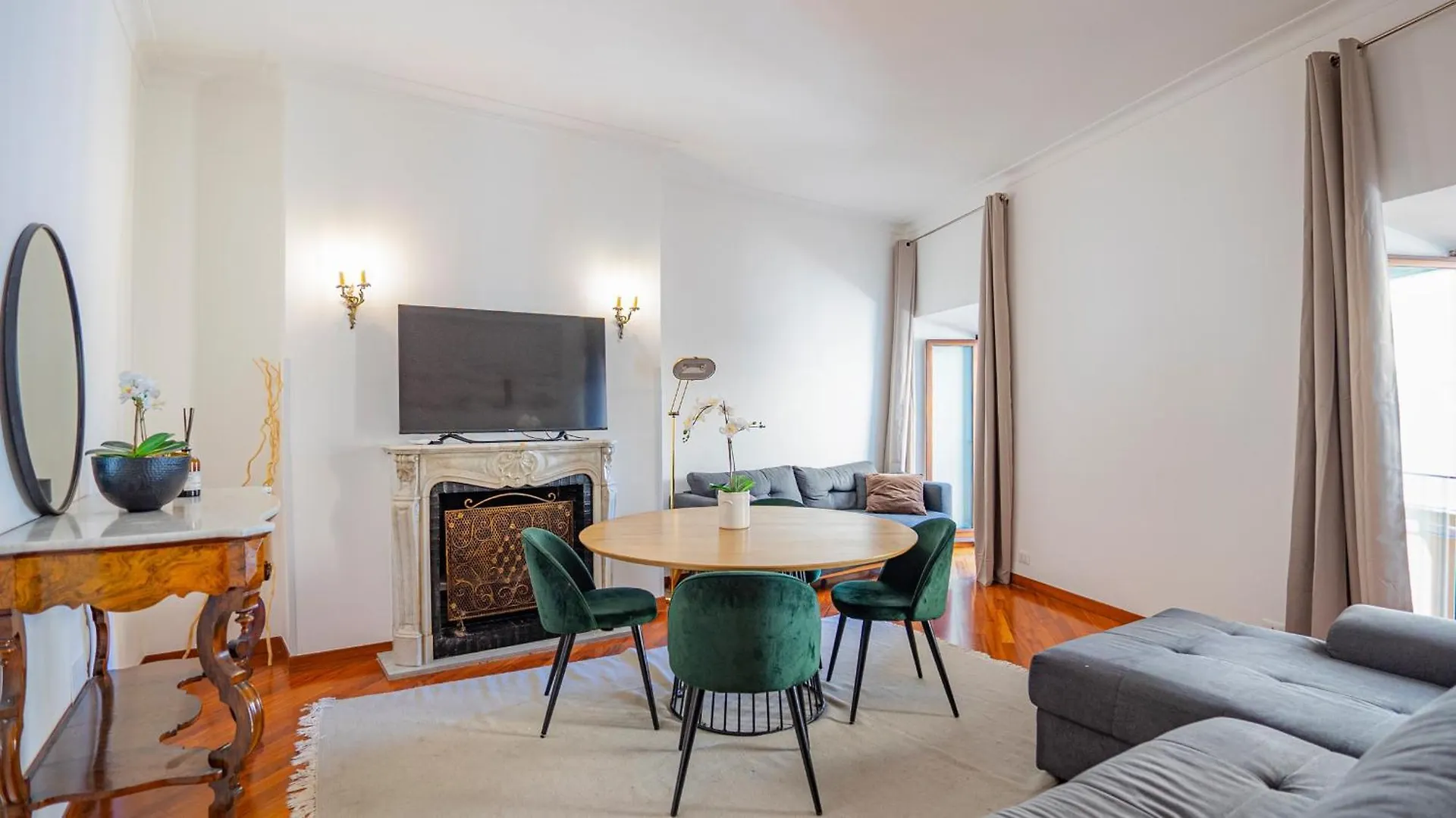 Piazza Navona Elegant And Central Three-Room Apt Рим Апартаменты